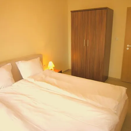Sunflower Complex 3* ساني بيتش