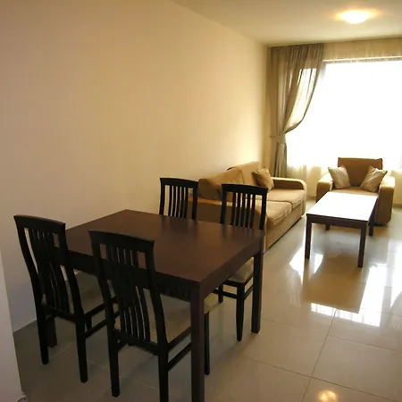Sunflower Complex Aparthotel 3*